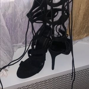 Black Tie-up Heels